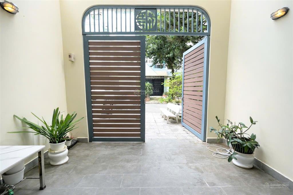 Nhà full nội thất cao cấp phường an phú cách cầu sg 1km , trệt 3 làu giá 38tr/ tháng