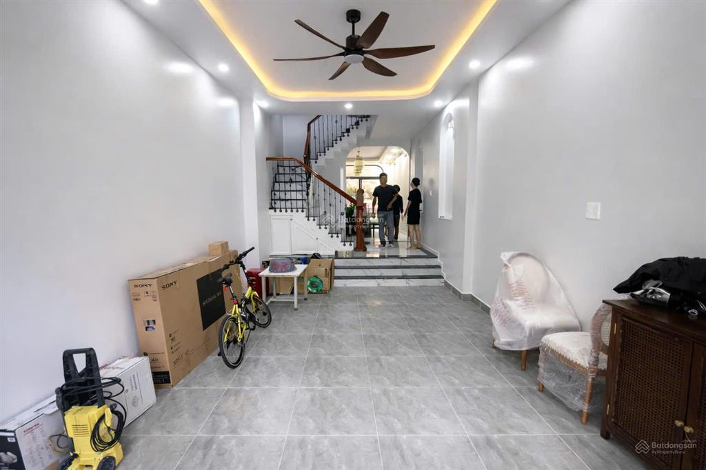 Nhà full nội thất cao cấp phường an phú cách cầu sg 1km , trệt 3 làu giá 38tr/ tháng