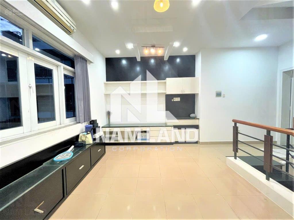 Villa gần sông sài gòn, cách cầu sài gòn 500m ngang 10m trệt 2 lầu sân thượng giá 35tr