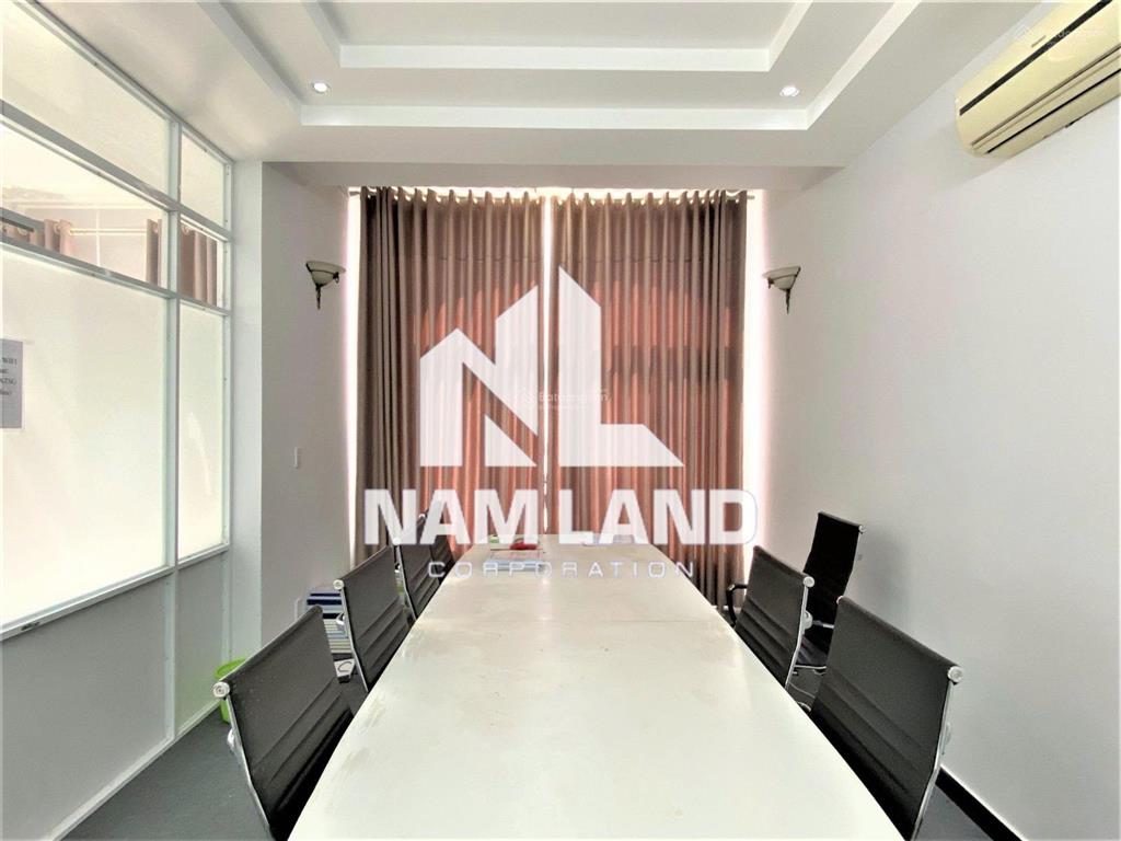 Villa ngang 8m gần trần não phù hợp showroom, văn phòng , cty thiết kế ... giá 40tr