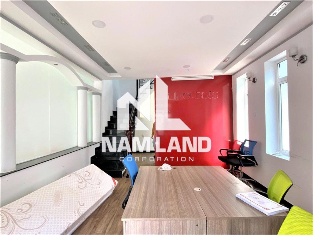 Villa ngang 8m gần trần não phù hợp showroom, văn phòng , cty thiết kế ... giá 40tr