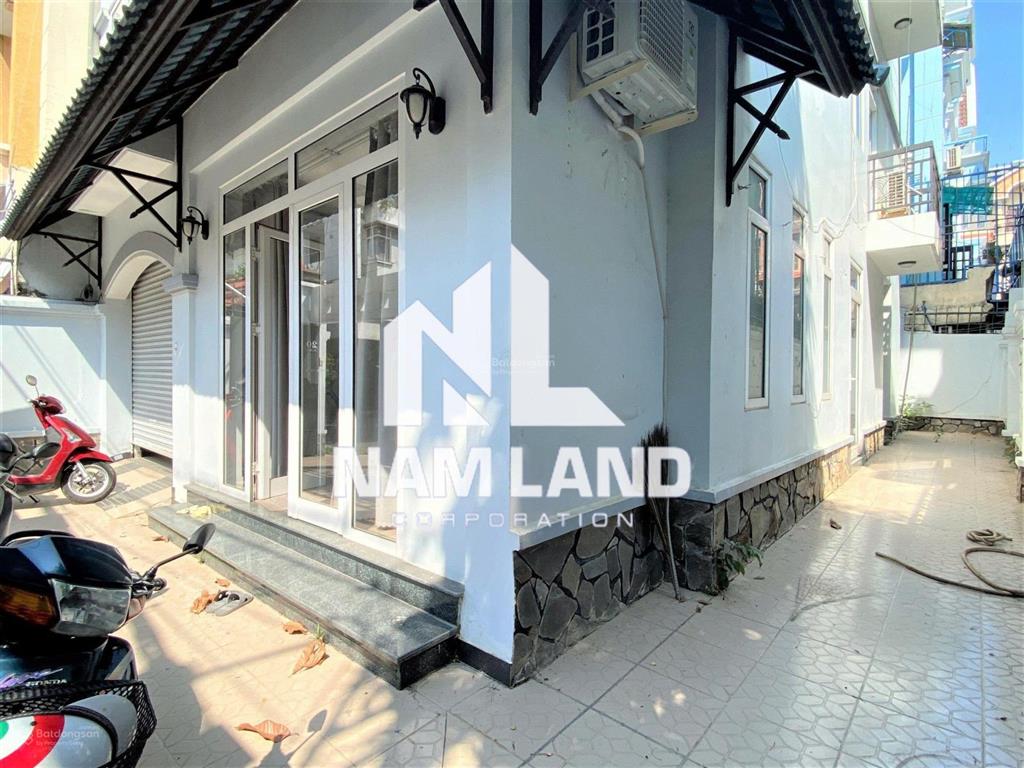 Villa ngang 8m gần trần não phù hợp showroom, văn phòng , cty thiết kế ... giá 40tr