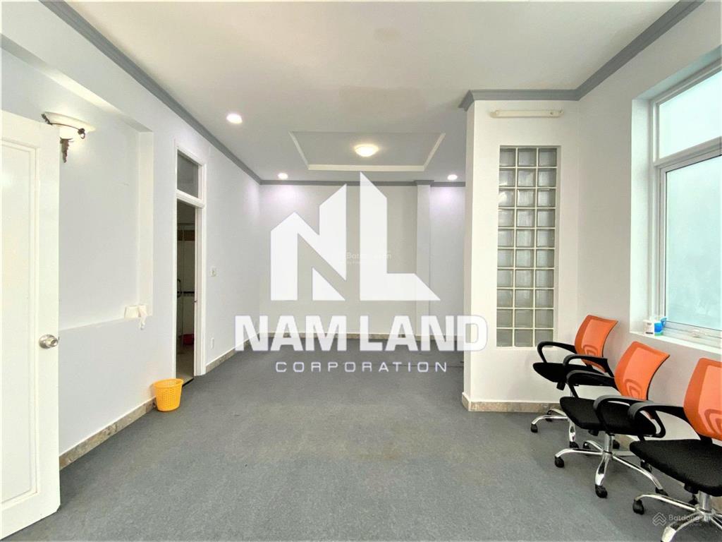 Villa ngang 8m gần trần não phù hợp showroom, văn phòng , cty thiết kế ... giá 40tr