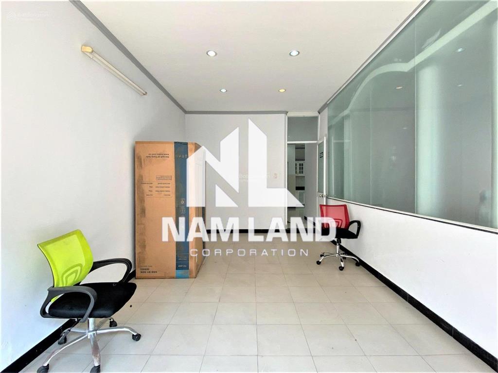 Villa ngang 8m gần trần não phù hợp showroom, văn phòng , cty thiết kế ... giá 40tr
