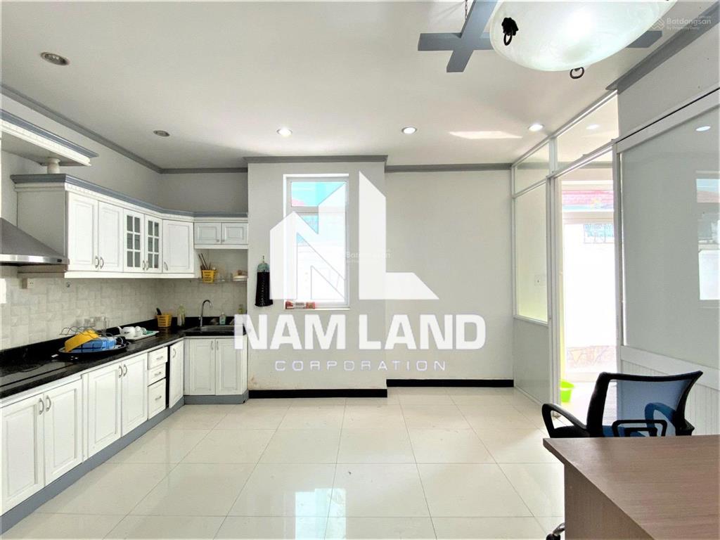Villa ngang 8m gần trần não phù hợp showroom, văn phòng , cty thiết kế ... giá 40tr