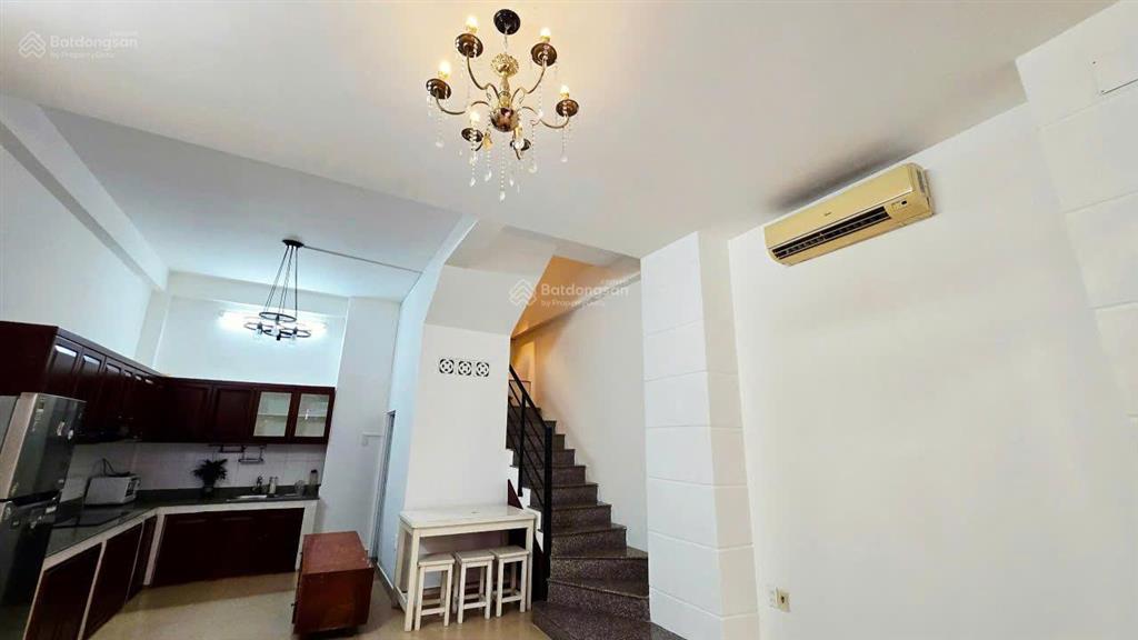 Hot nhà siêu đẹp , 4 phòng full nội thất , có sân thượng cực chill giá 32tr