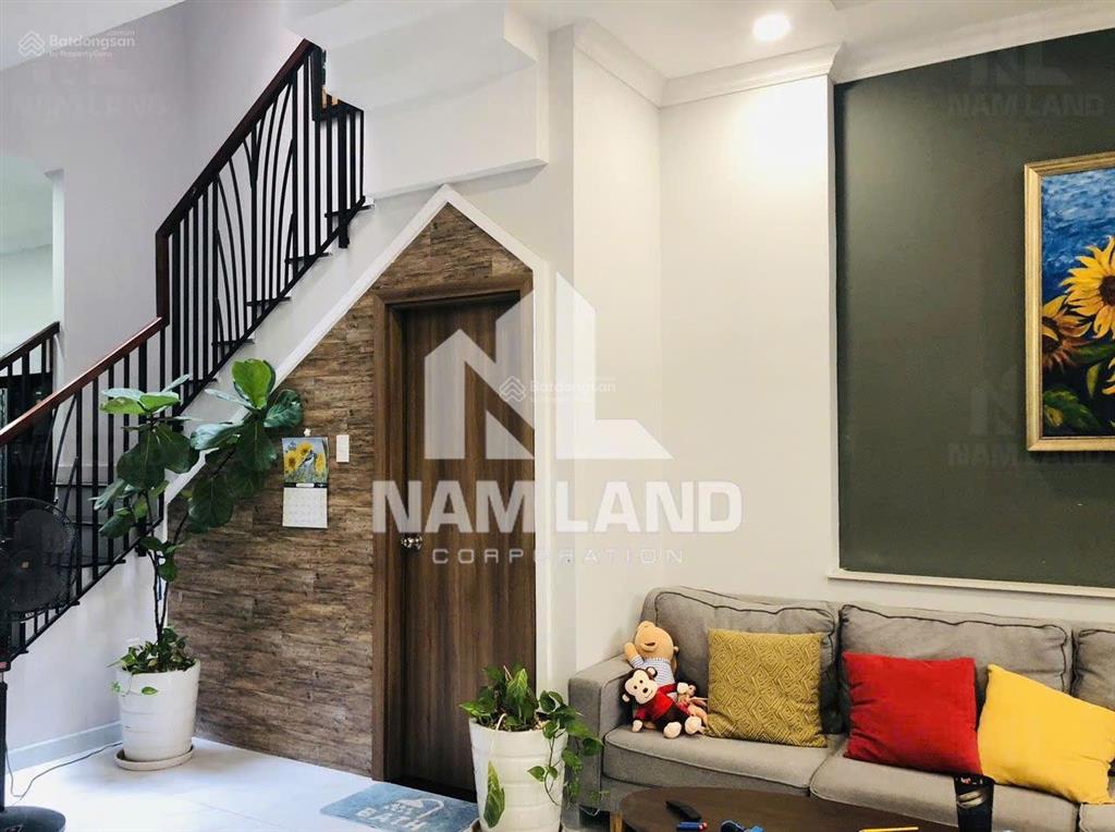 Hàng hiếm gần cầu sài gòn nhà 5m, 4pn full nội thất, giá cực tốt 40tr