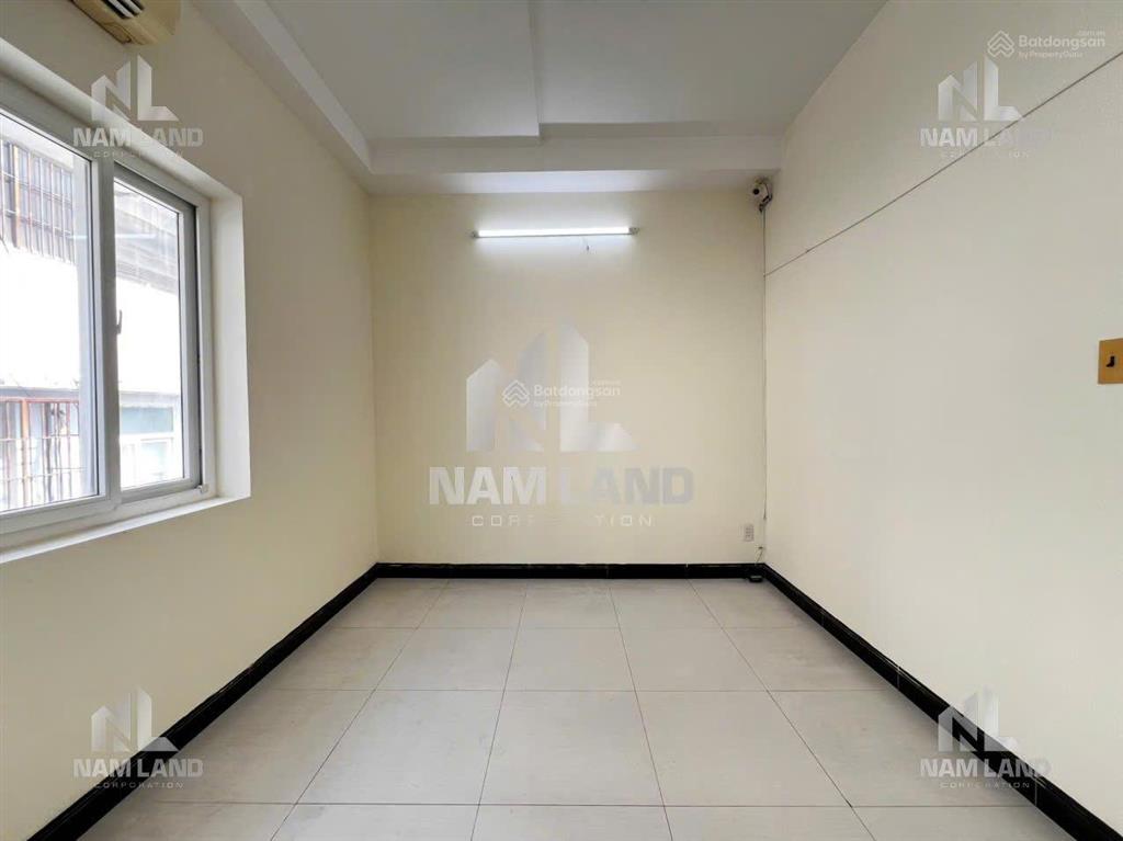 Nhà bùi tá hán gần cầu sài gòn có hầm để xe rộng, trệt 3 lầu giá 35tr