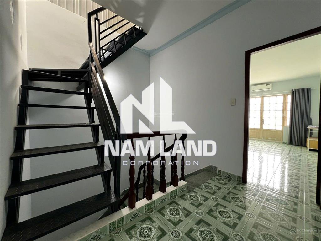 Nhà khu compound trần não có bảo vệ , trệt 2 lầu sân thượng giá 25tr