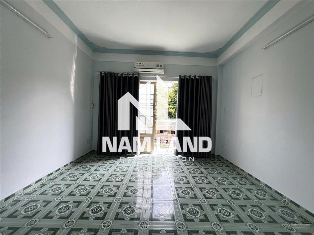 Nhà khu compound trần não có bảo vệ , trệt 2 lầu sân thượng giá 25tr