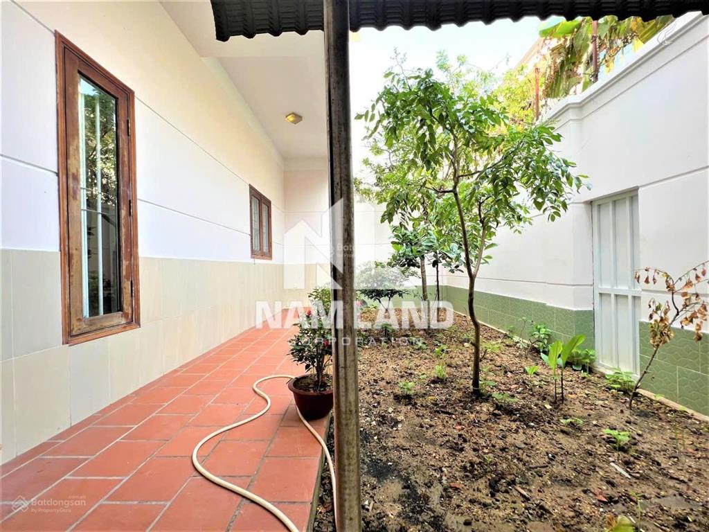 Villa gần chung cư masteri q2 sân vườn rộng phù hợp văn phòng, ở giá 50tr
