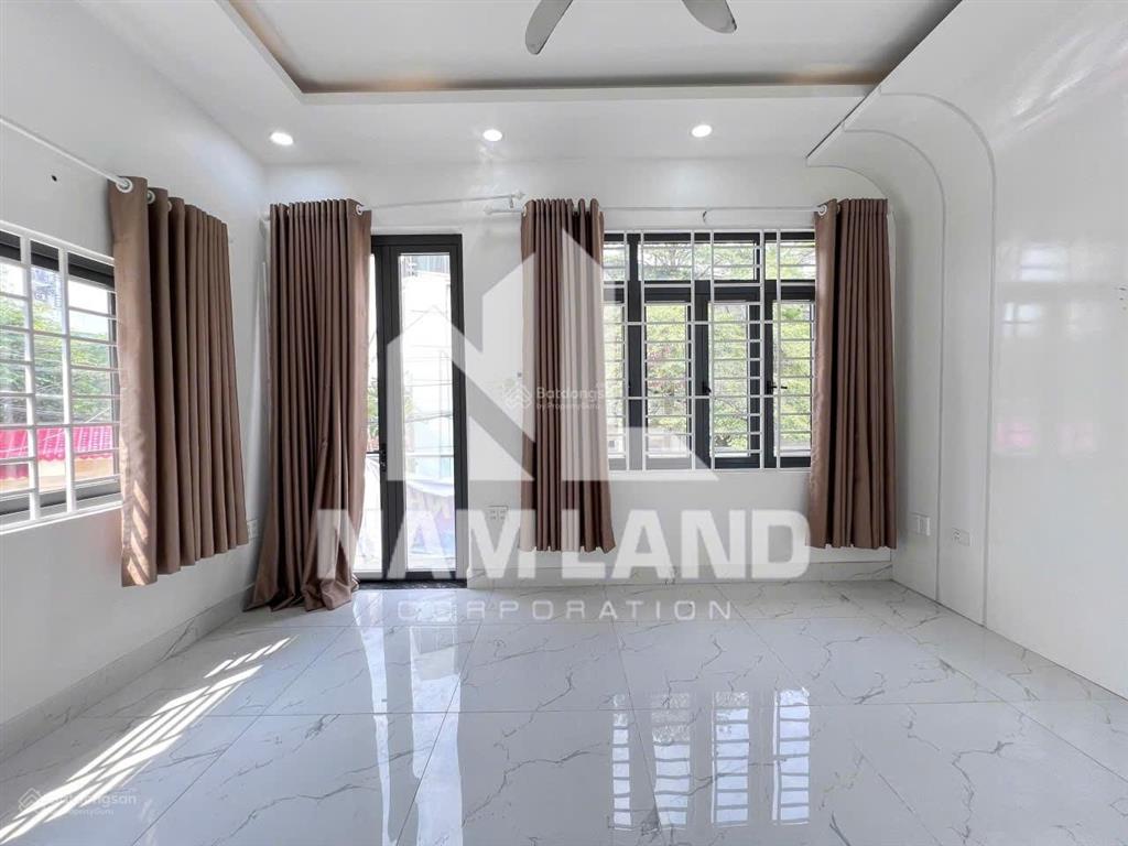 Nhà căn góc 2 mt q2 gần chung cư masteri an phú, cách cầu sg 500m, sân để xe rộng giá 30tr