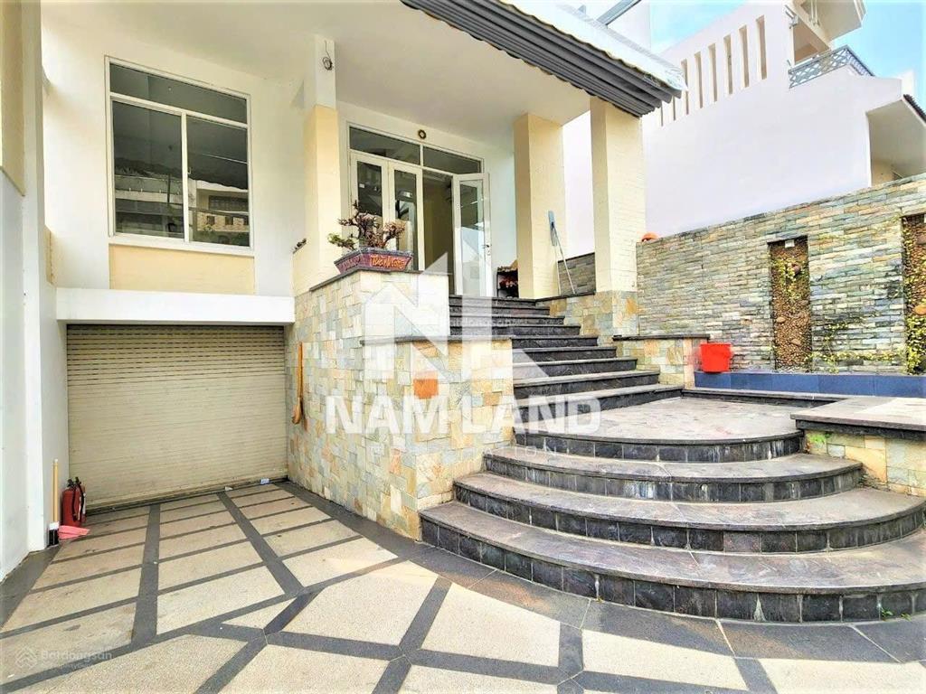 Nhà căn góc 2 mt, hầm để xe rộng phù hợp văn phòng gần nút giao lương định của  mai chí thọ