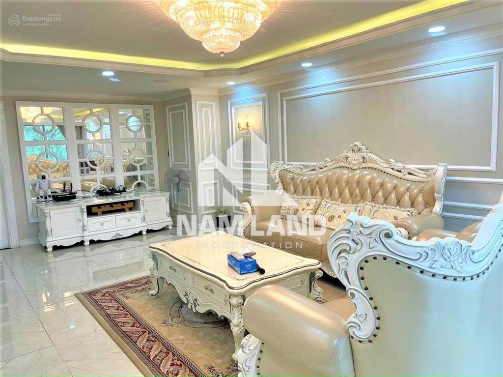 Villa full nội thất có hầm để xe rộng khu compound gần vòng xoay trần não  lương định của