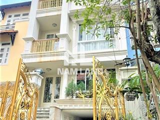 Villa full nội thất có hầm để xe rộng khu compound gần vòng xoay trần não  lương định của