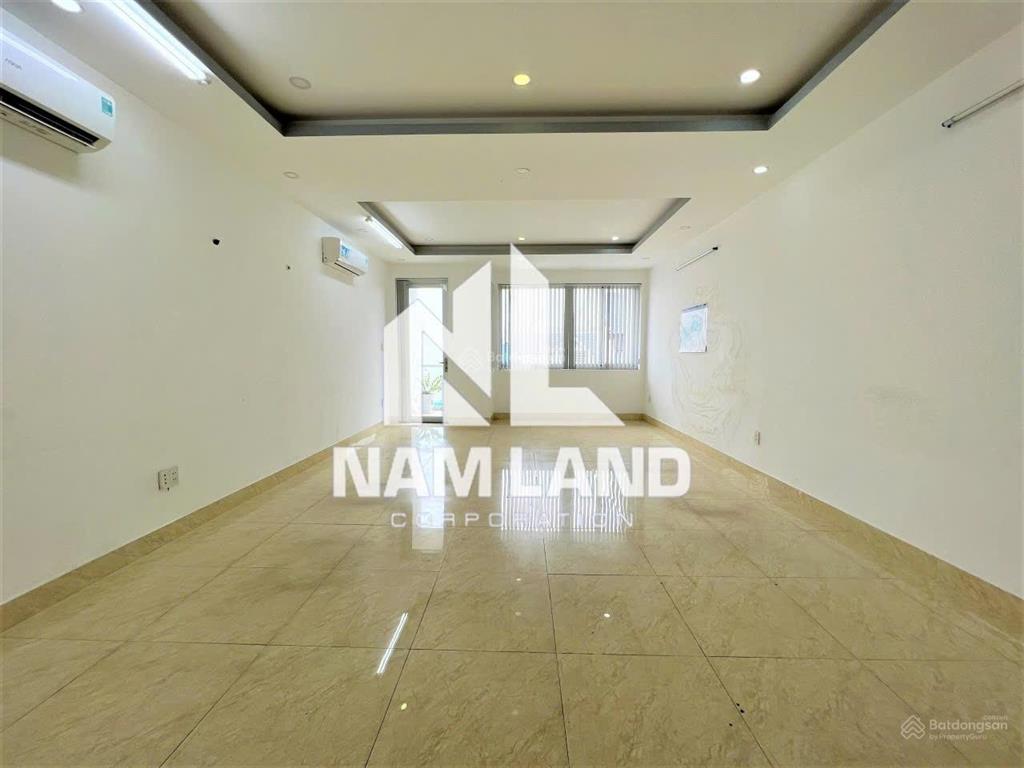 Nhà q2 gần song hành có hầm để xe rộng 6 phòng giá 45tr