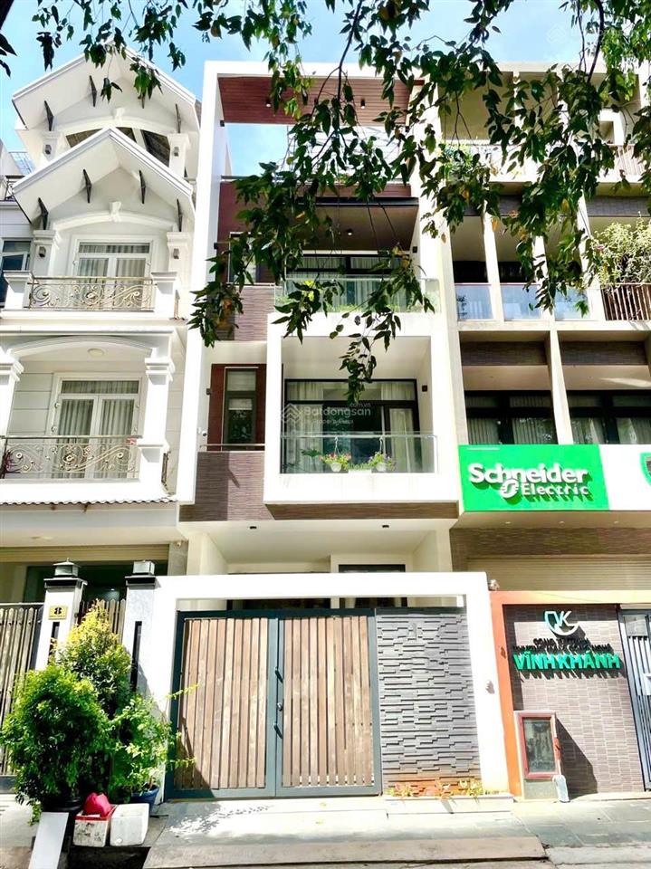 Nhà q2 gần song hành có hầm để xe rộng 6 phòng giá 45tr