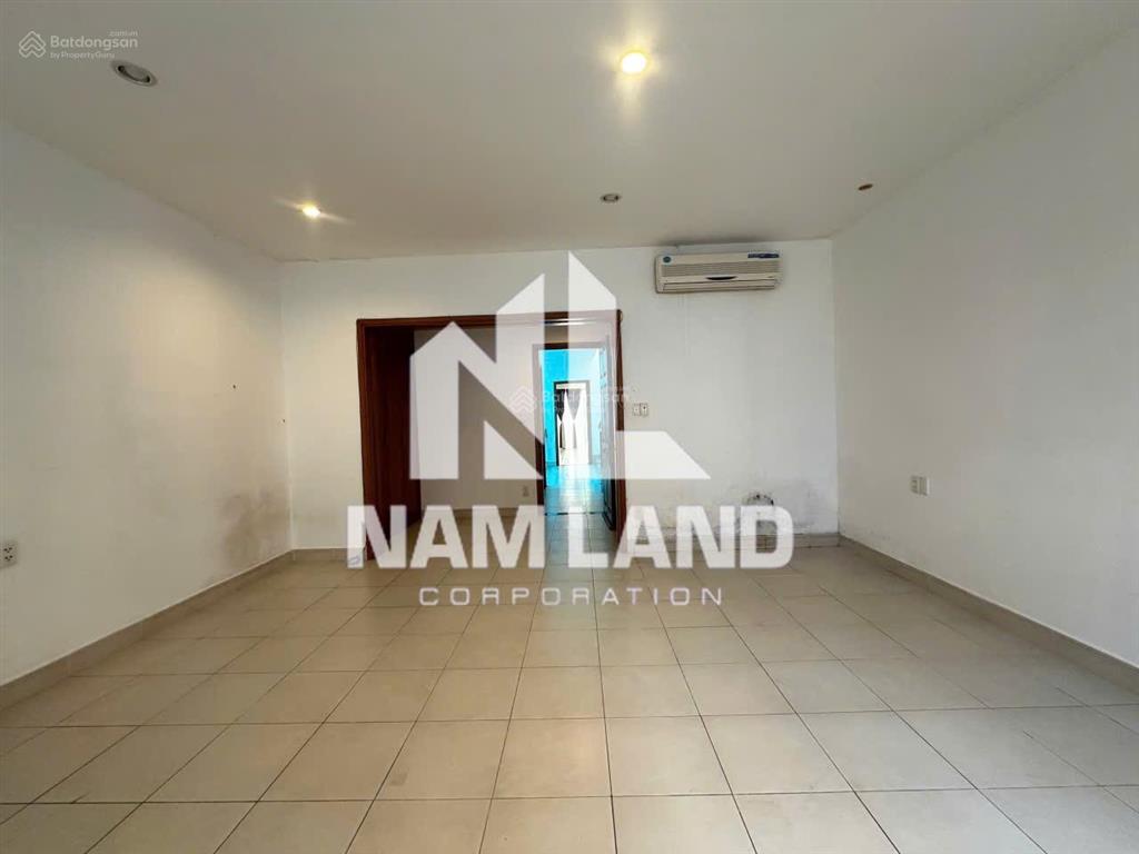 Nhà q2 sân để xe rộng, gần thảo điền giá thuê 32tr/tháng