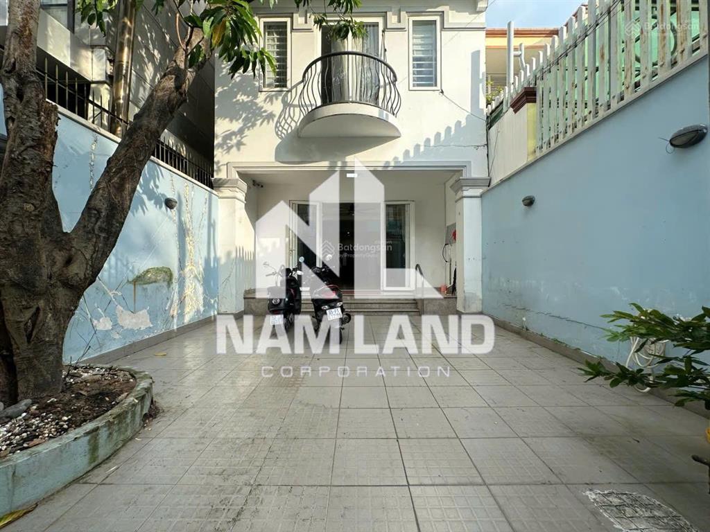 Nhà q2 sân để xe rộng, gần thảo điền giá thuê 32tr/tháng