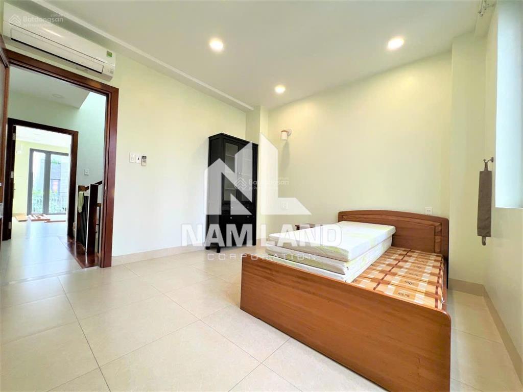 Villa mini đẹp q2, gần chung cư sun avanue, đi hầm thủ thiêm qua q1 chỉ 10 phút giá thuê 40tr