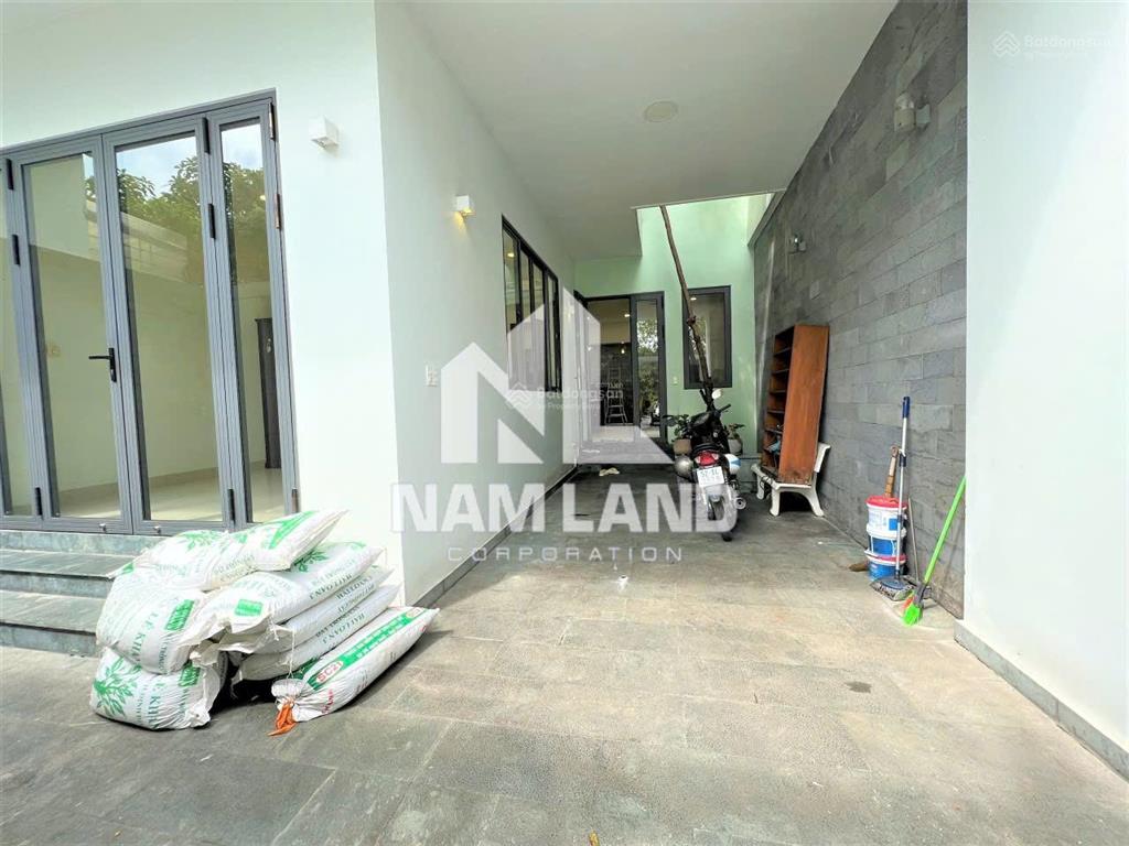Villa mini đẹp q2, gần chung cư sun avanue, đi hầm thủ thiêm qua q1 chỉ 10 phút giá thuê 40tr