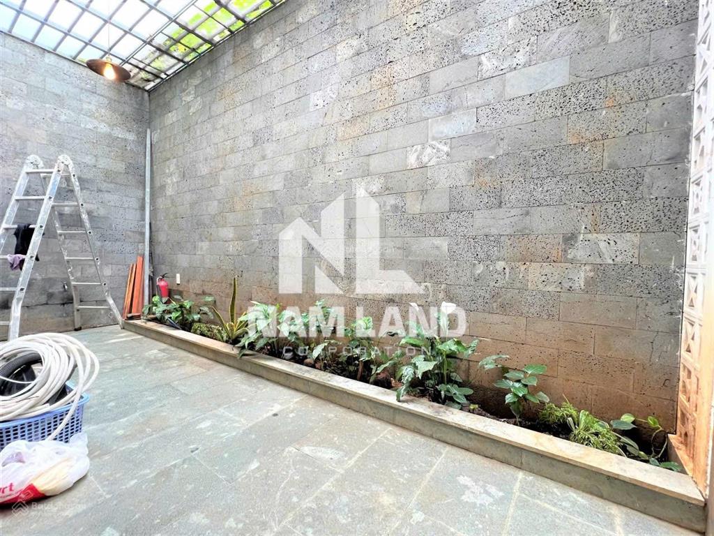 Villa mini đẹp q2, gần chung cư sun avanue, đi hầm thủ thiêm qua q1 chỉ 10 phút giá thuê 40tr