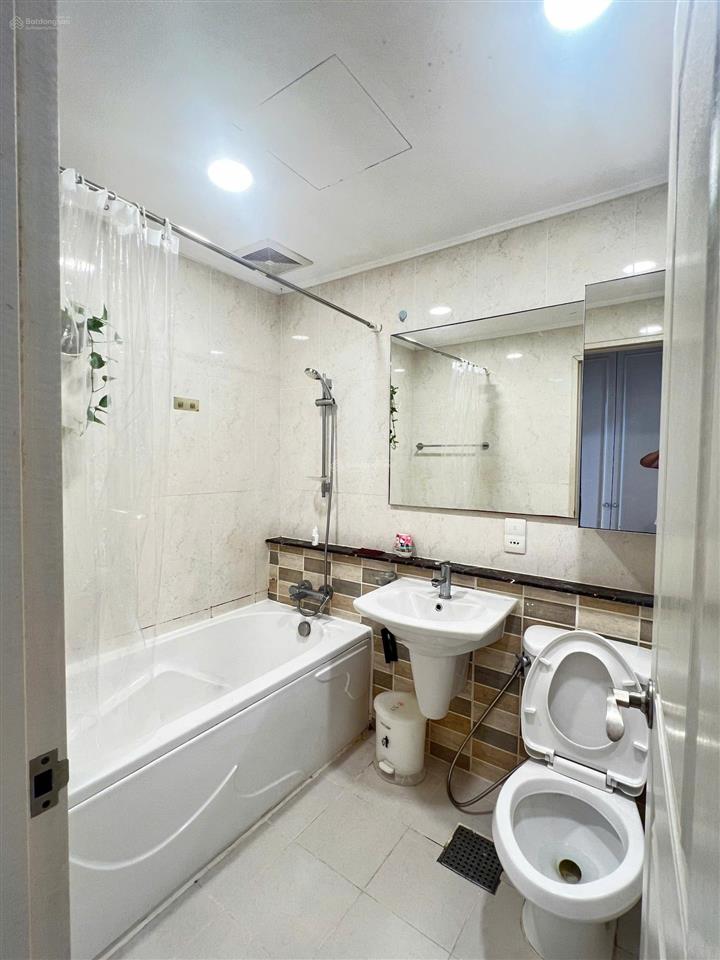 Cần cho thuê 3pn 2wc imperia an phú 131m2 chỉ 27 triệu/tháng giữ keys xem nhà 24/7