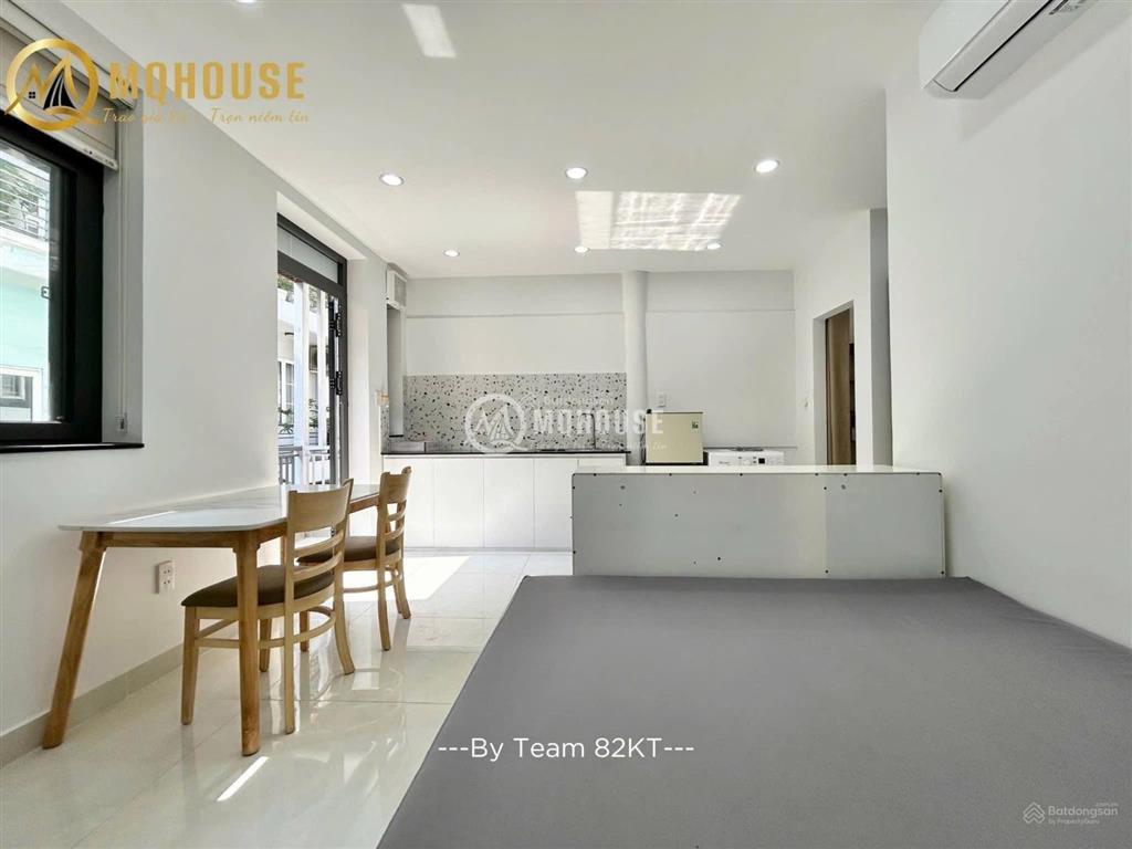 Căn hộ studio, bancông full nội thất tại tôn đản q4 gần cầu kênh tẻ, chợ 200