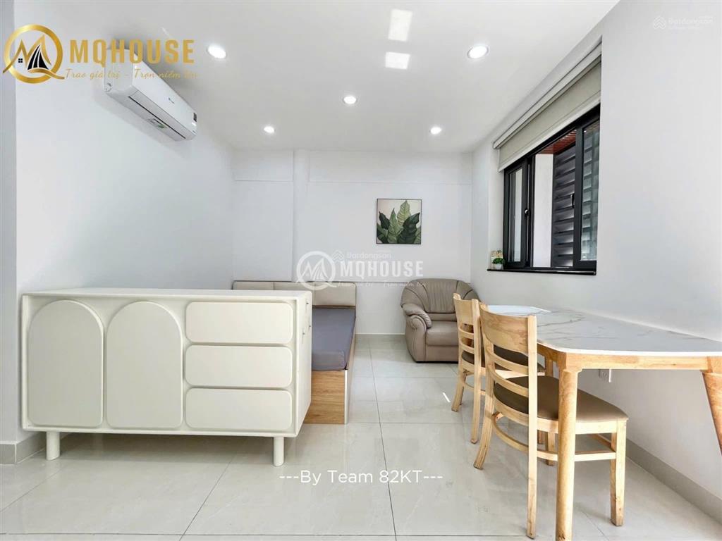 Căn hộ studio, bancông full nội thất tại tôn đản q4 gần cầu kênh tẻ, chợ 200