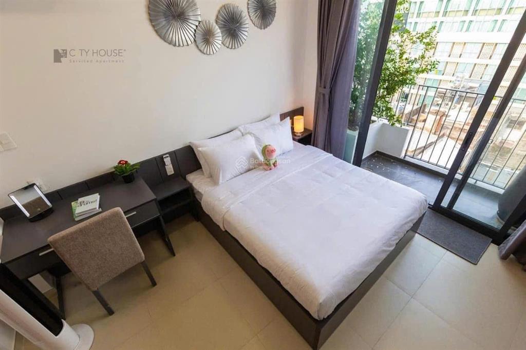 Căn hộ 1pn, bancony full nội thất tại huỳnh tịnh của q1 gần chợ tân định, cv lê văn tám