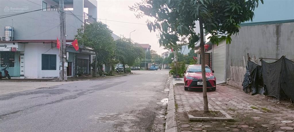 Bán nhà 3 tầng ngay sát đường lớn bờ kênh ấp sáp mai, cách bv nhiệt đới 500m