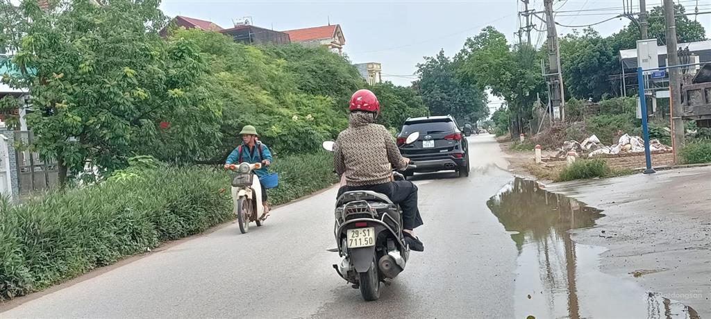Bán gấp lô đất 57m mt 4,6m giá chỉ 2,6tỷ. tại thôn yên nhân tiền phong mê linh hn. tiện ích đầy đủ