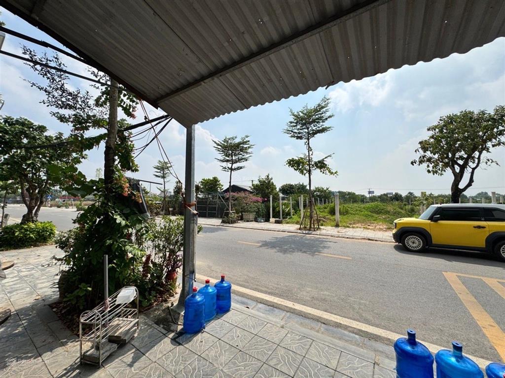 Bán nhà 2 tầng mặt đường trục chính làng kinh doanh. thôn đoài nam hồng đông anh hà nội