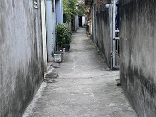 Bán nhà riêng tại 20/101 phố trạm, long biên, 13 tỷ, 60m2 giá tốt, 5m đường ô tô, 2 tầng