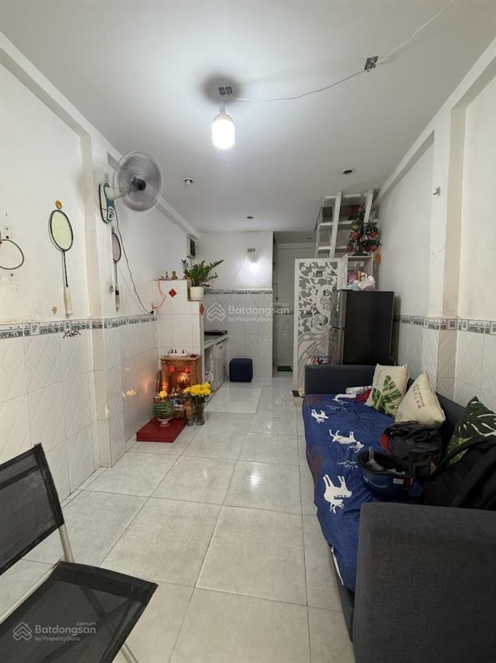 Nguyễn trãi quận 1, ngay cục xuất nhập cảnh  5 tầng 3pn hẻm xe hơi c10m