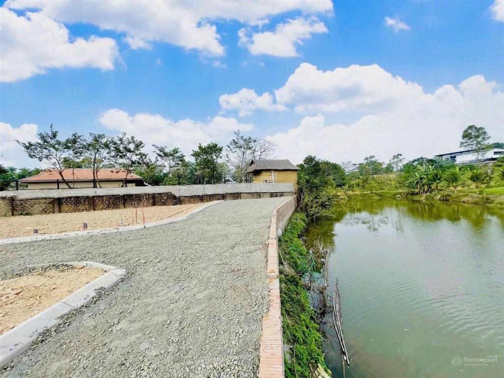 Khu đất view hồ cực phẩm tại hoà lạc, giá chỉ từ 3 tỷ