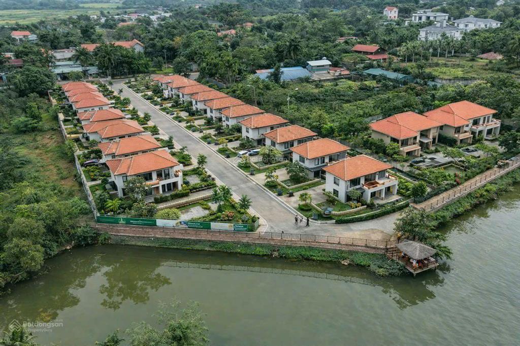 Sở hữu biệt thự ven hồ đồng trạng 100m2 đất thổ cư sát khu cnc hòa lạc chỉ 3.1 tỷ