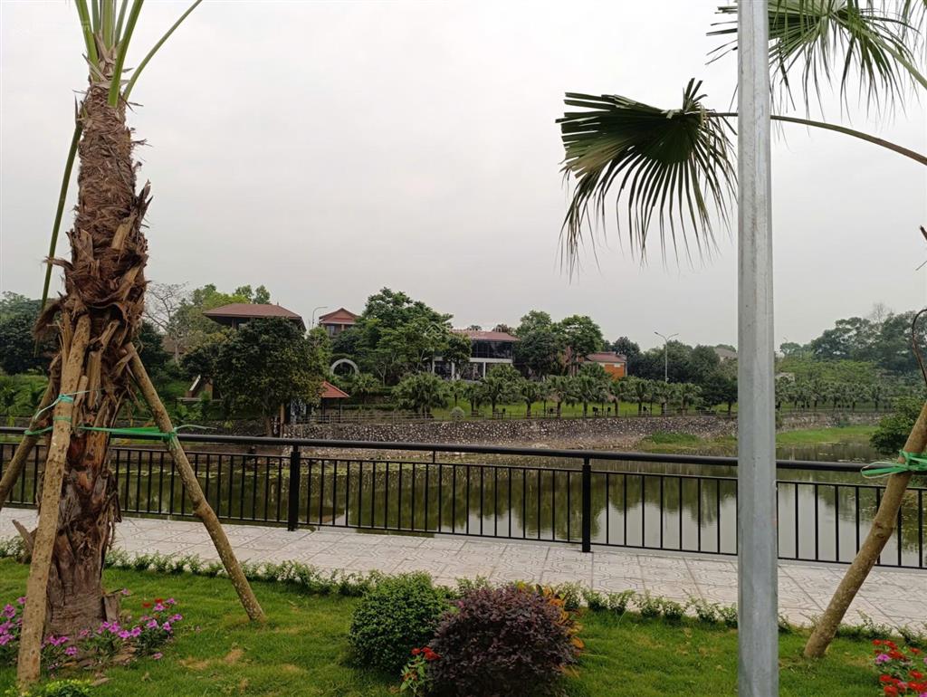Chỉ 1 lô duy nhất giá 3.1 tỷ, 100m2 lô góc, view hồ đồng trạng, sổ đỏ chính chủ, bãi đỗ ô tô rộng