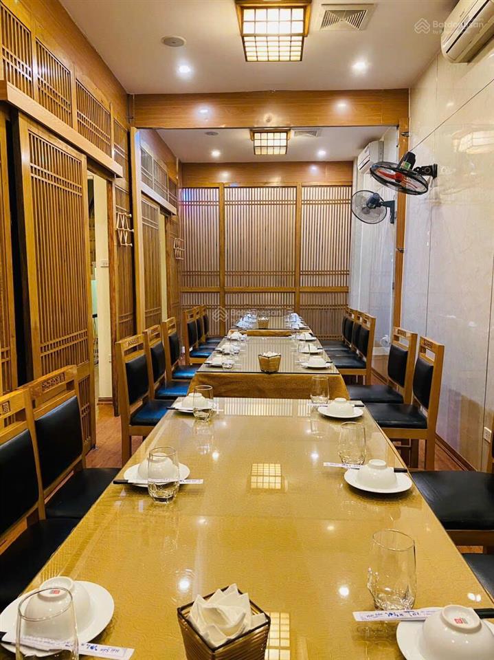 Cho thuê nhà mp vũ phạm hàm dt 140m2x2 sàn mt 6m giá 90tr vị trí đẹp kd sầm uất đông khách ngày