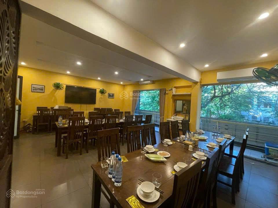 Cho thuê nhà mặt phố nguyễn thị định 95m2 x 3tầng, mặt tiền 8m, giá 80tr, miễn phí sửa chữa 1 tháng