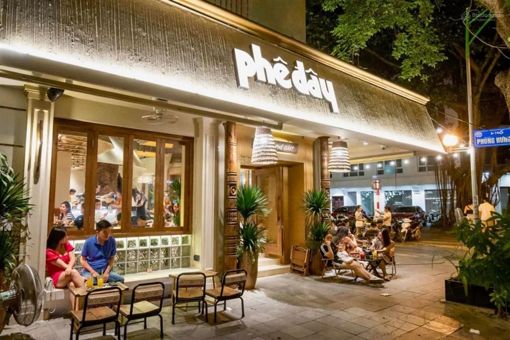 Cho thuê nhà mặt phố nguyễn khuyến, 125m2 x 5 tầng, mặt tiền lô góc 20m, giá 60tr, nhận nhà