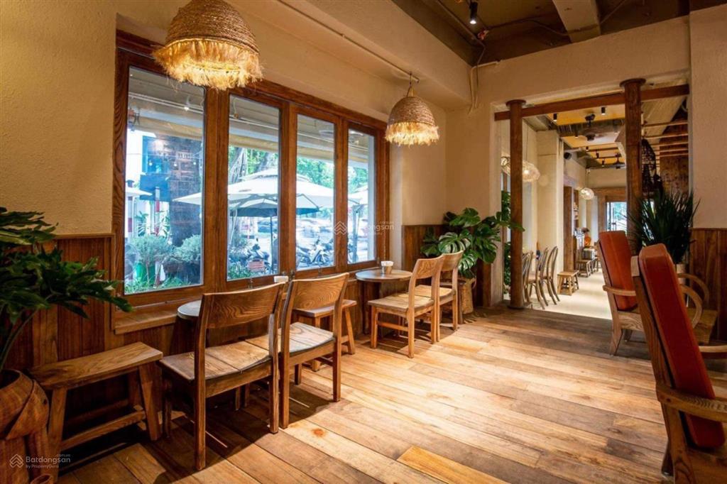 Cho thuê nhà mặt phố nguyễn khuyến, 125m2 x 5 tầng, mặt tiền lô góc 20m, giá 60tr, nhận nhà