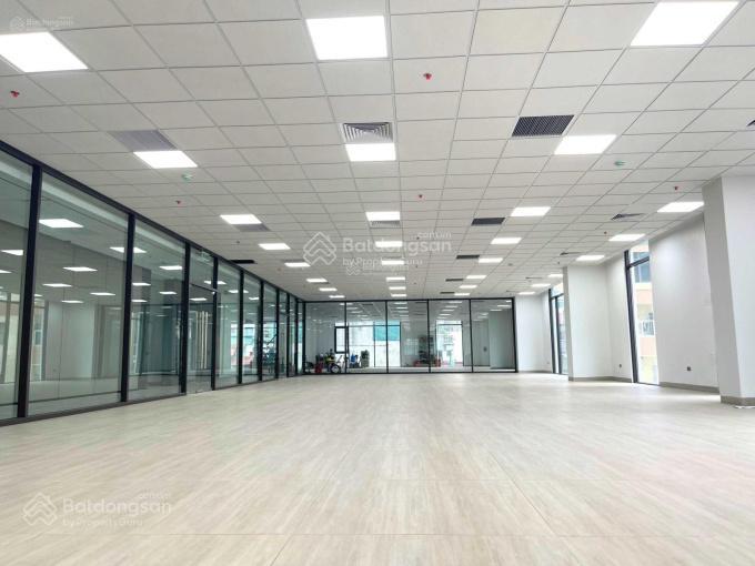 Cho thuê nhà nguyễn văn huyên, 90m2 x 7 tầng, mặt tiền 8m, vị trí rất đẹp, thang máy,  0869 727 ***