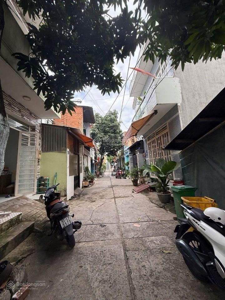 Bán nhà hương lộ 2  55m2  2 tầng btct  hẻm xe hơi  giáp khu tên lửa  giá chỉ 4,8 tỷ