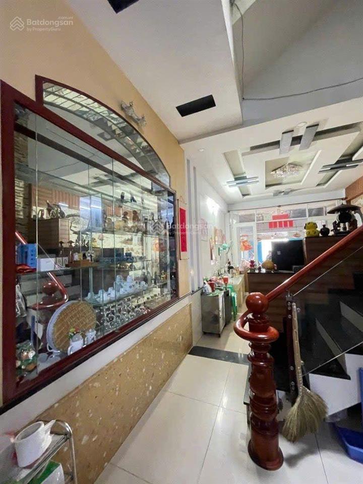 Bán nhà sát lê văn quới  72m2 3 tầng btct  hẻm 6m xe hơi ngủ trong nhà  giá 6,25 tỷ tl