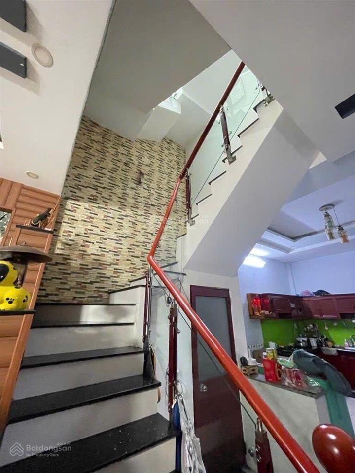 Bán nhà sát lê văn quới  72m2 3 tầng btct  hẻm 6m xe hơi ngủ trong nhà  giá 6,25 tỷ tl