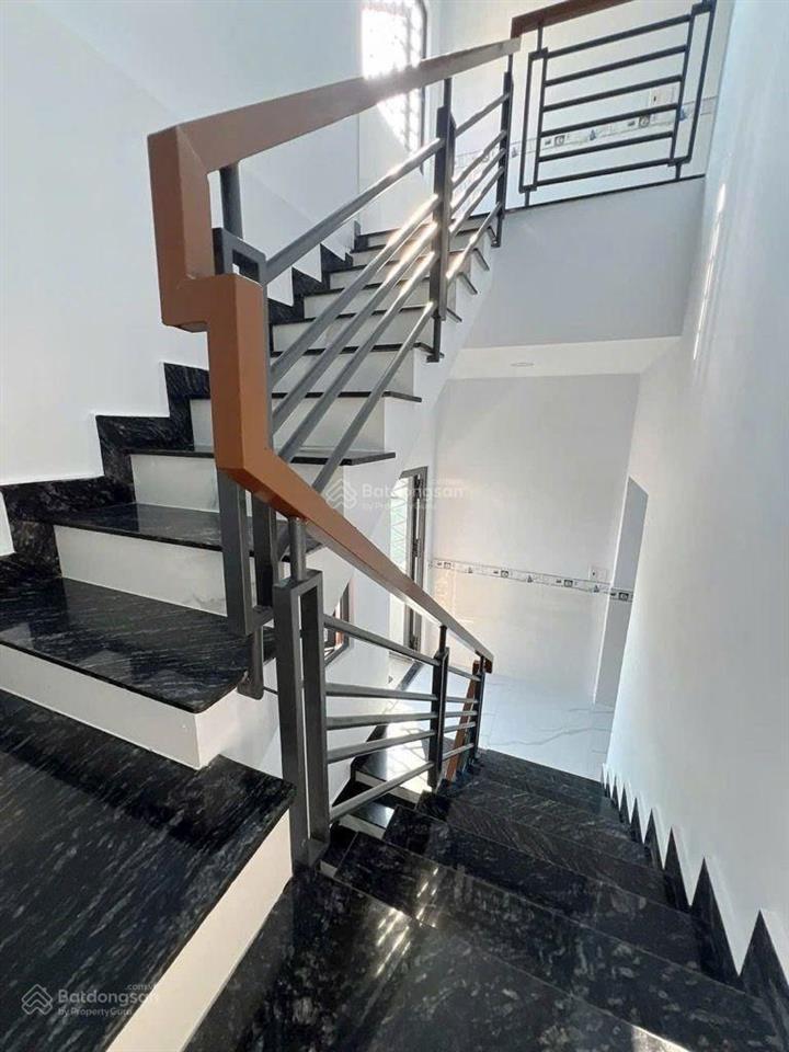 Bán nhà mới căn góc lộ tẻ  ngang hiếm 5x17 3 tầng  hẻm xe hơi  sát khu tên lửa  chỉ 7,3 tỷ