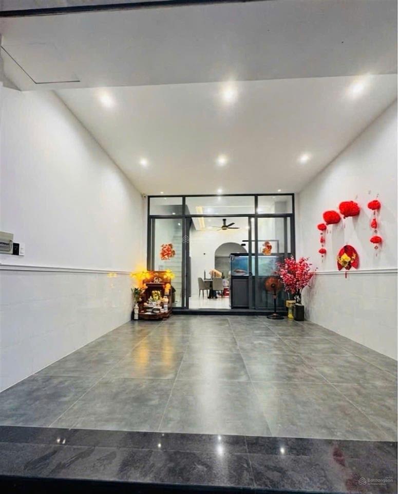 Nhà đẹp 4 tầng 52m2 nguyễn thị tú xe hơi ngủ trong nhà full nội thất  giá 5,5 tỷ yl