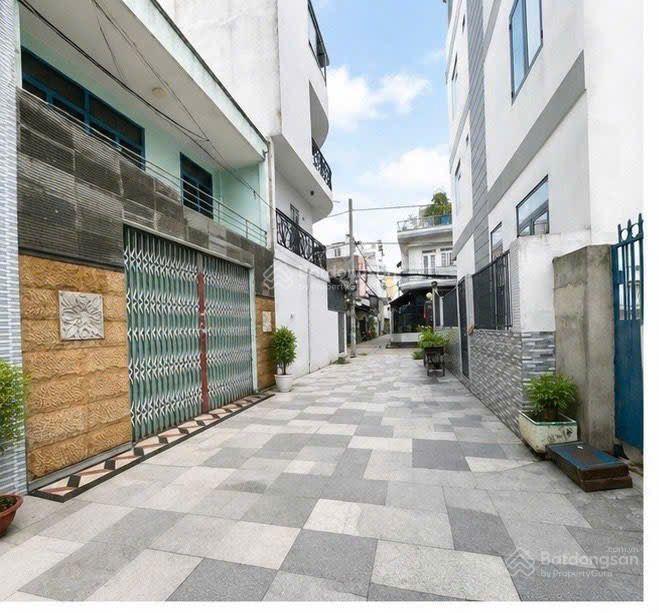Bán nhà đẹp sát aeon tân phú ngang khủng 6,4x11 2 tầng  hxh  ô tô ngủ trong nhà  giá 4,9 tỷ tl