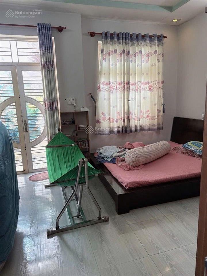 Bán nhà ngang 5x12  ngay hương lộ 2  ngã tư 4 xã  hẻm xe hơi  nhà 3 tầng btct giá 6,1 tỷ tl